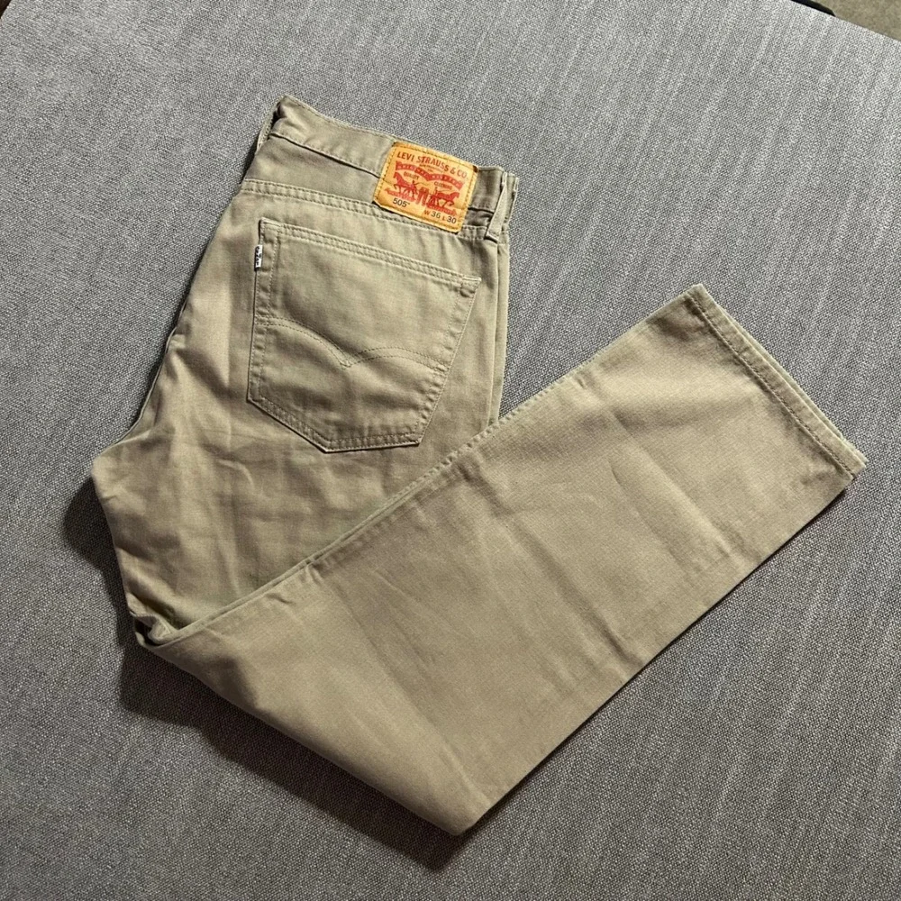 Levi's 505 Regular Fit Pants Mens 36x30 Tan Khaki Straight Leg Cotton Twill